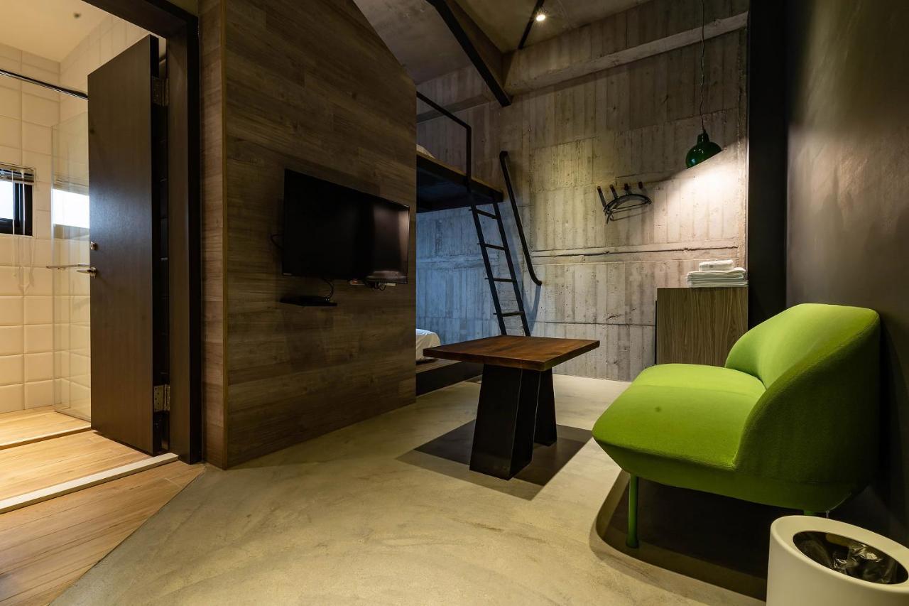 Sleeping Inn Kota Hualien Bagian luar foto